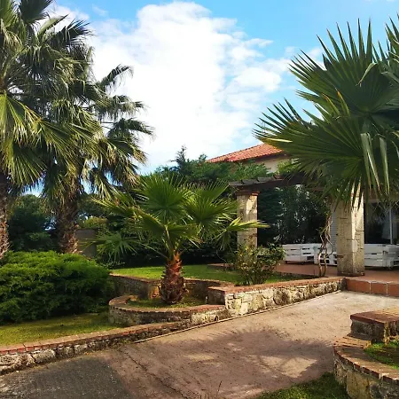 Naturstein-mediterranhaus Mit Gartenblick Holiday home Flogita