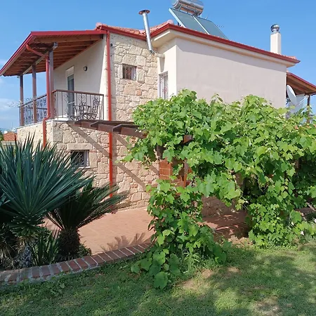 Holiday home Naturstein-mediterranhaus Mit Gartenblick Flogita