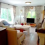 Naturstein-mediterranhaus Mit Gartenblick Prázdninový dům Flogita