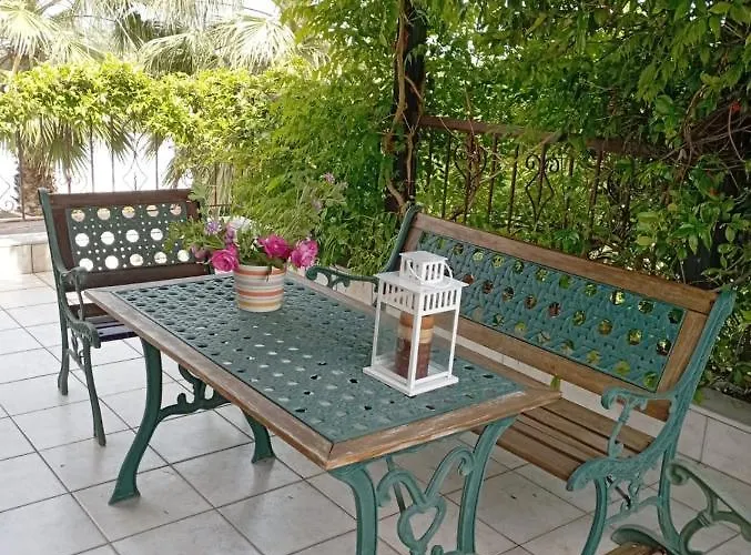 Naturstein-mediterranhaus Mit Gartenblick Сasa de vacaciones Flogita